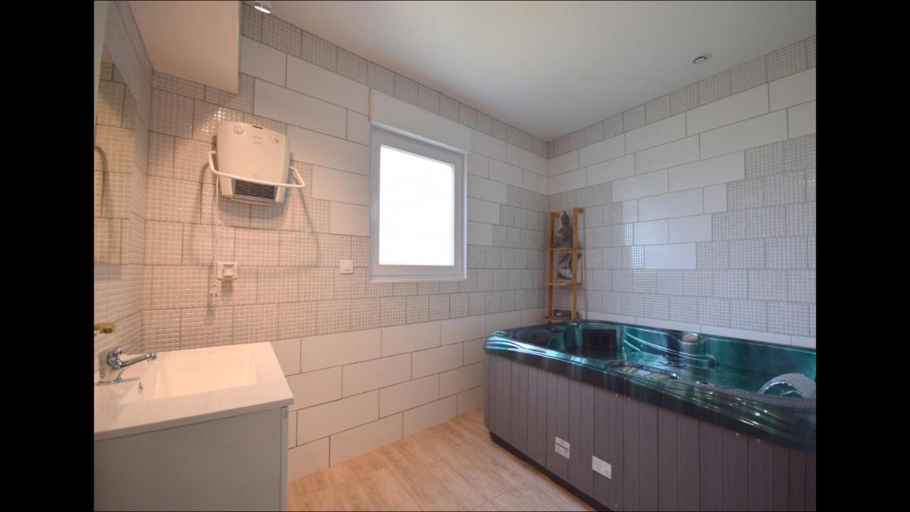 Gite Moderne Proche De Kaysersberg Av Jacuzzi Prive Orbey Ngoại thất bức ảnh